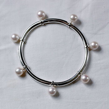 Vattring - sterling silver bracelet with pearls