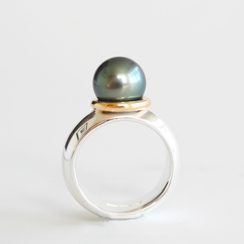 Pärla - ring med tahitpärla i silver och guld