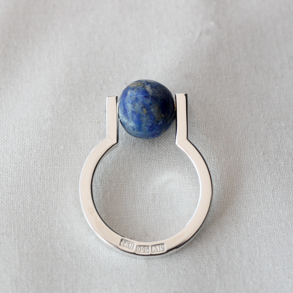 Logg - ring i silver med kulformade stenar - 6