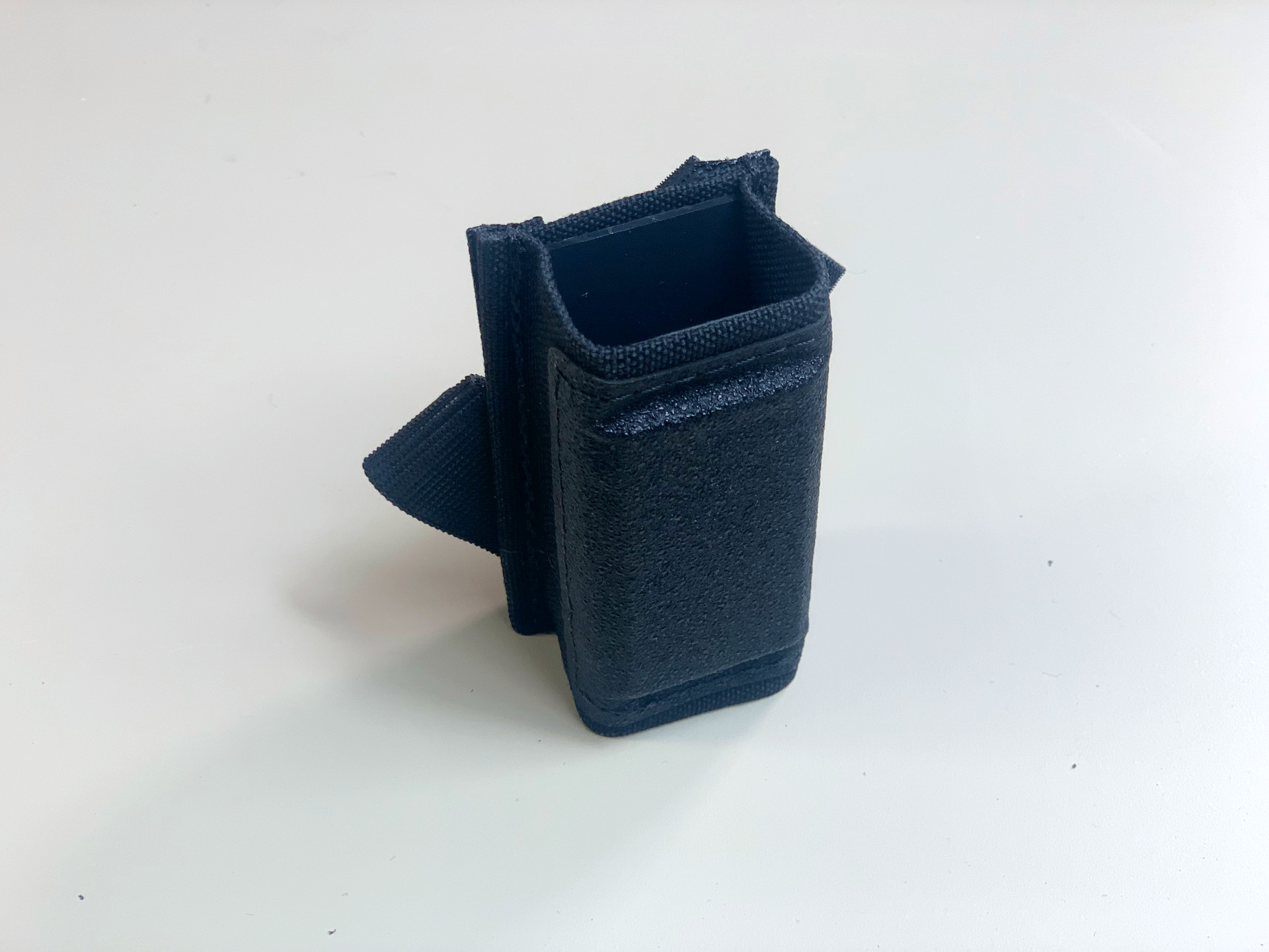 Esstac - Magnet 40° Angled Single Pistol KYWI - Corax