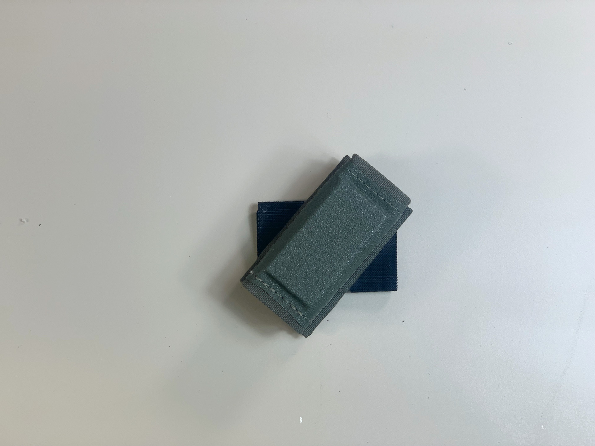 Esstac - Magnet 40° Angled Single Pistol KYWI - Corax