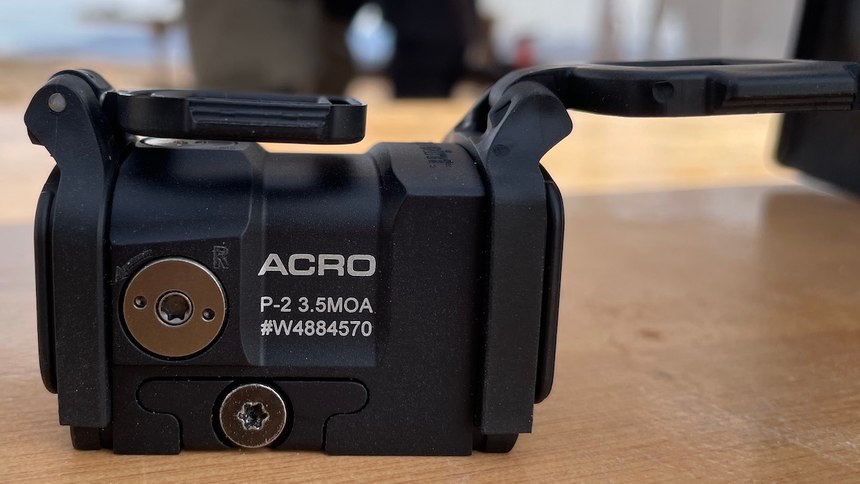 Flip-up rear cover Acro C-2 & P-2 - 3