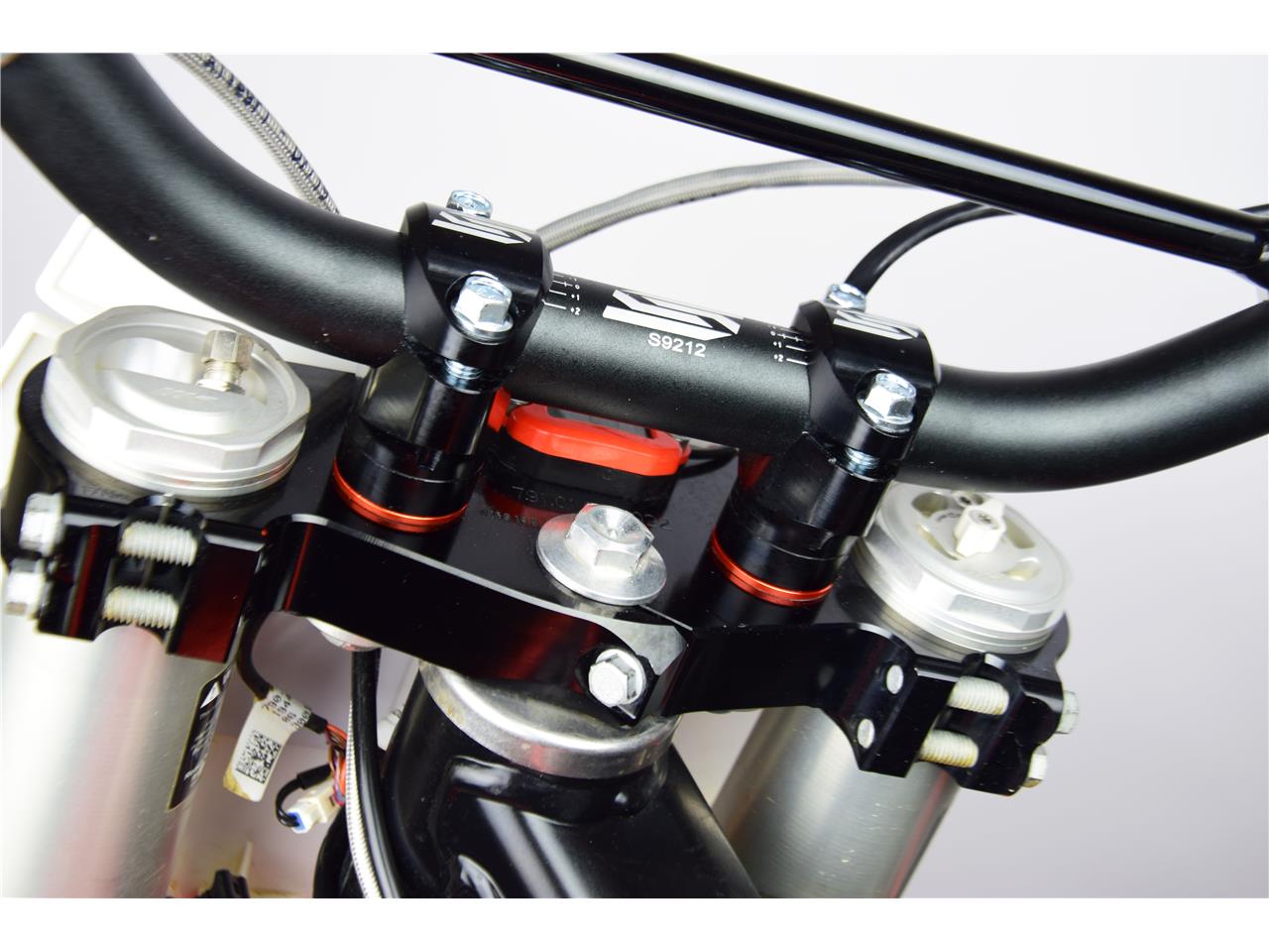 SCAR Ø28.6mm Bar Mounts 30 to 45mm Height OEM Triple Clamp KTM/Husqvarna 16-21 - 3