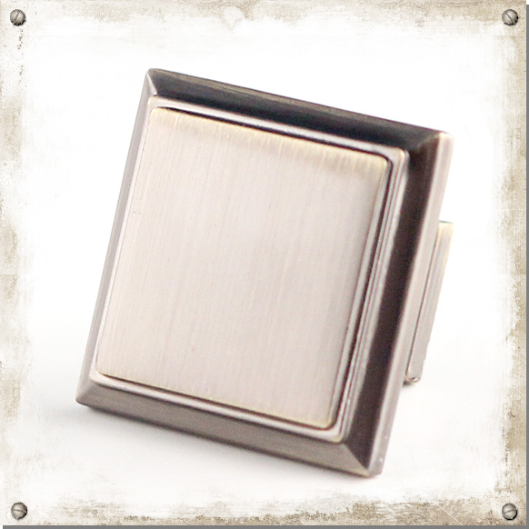 Metallknauf quadratisch, antik