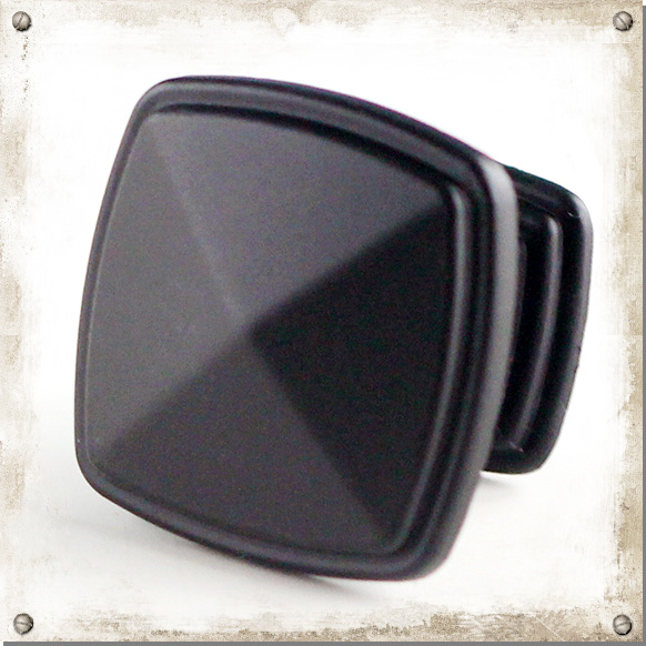 Kleiner Metallknopf quadratisch, schwarz