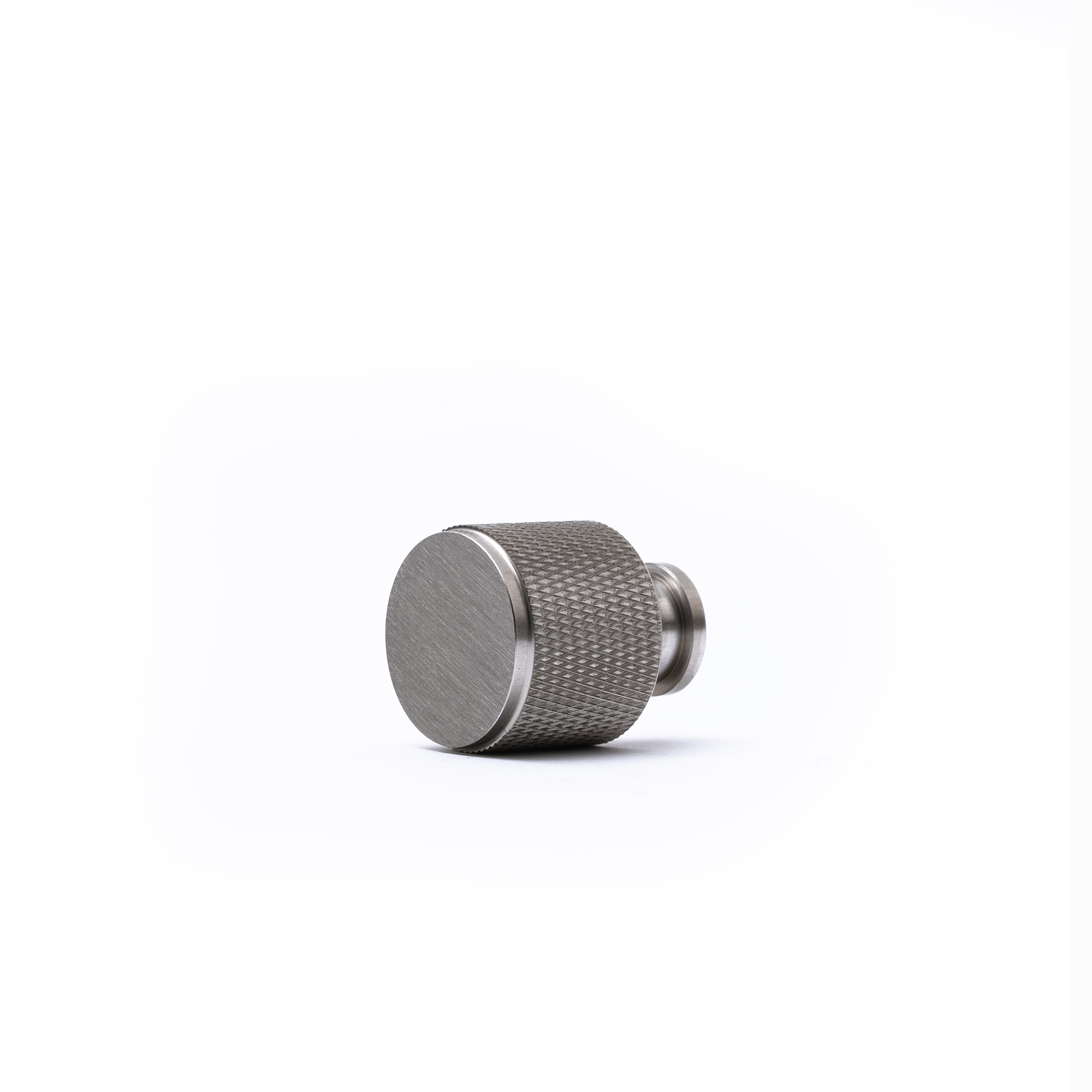 Schrankknopf Base - 22 mm - Knopf aus gebürstetem Stahl mit leicht abgeschrägter Kante