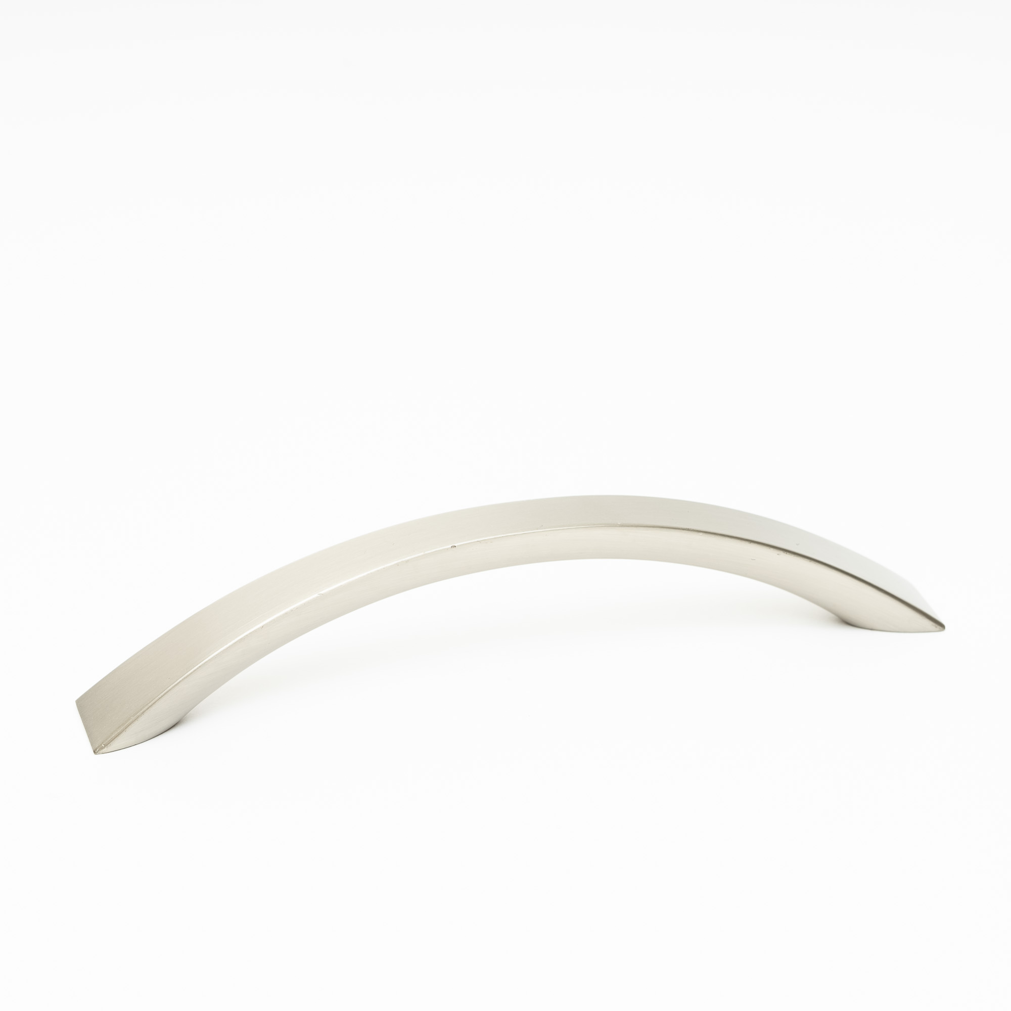 Tirador Kali - c/c 128 mm - Tirador popular de acero inoxidable para cocinas y armarios