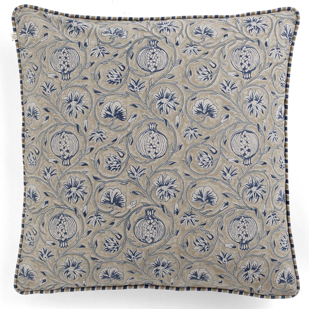 Kuddfodral Tangier Pomegranate Blue & Beige