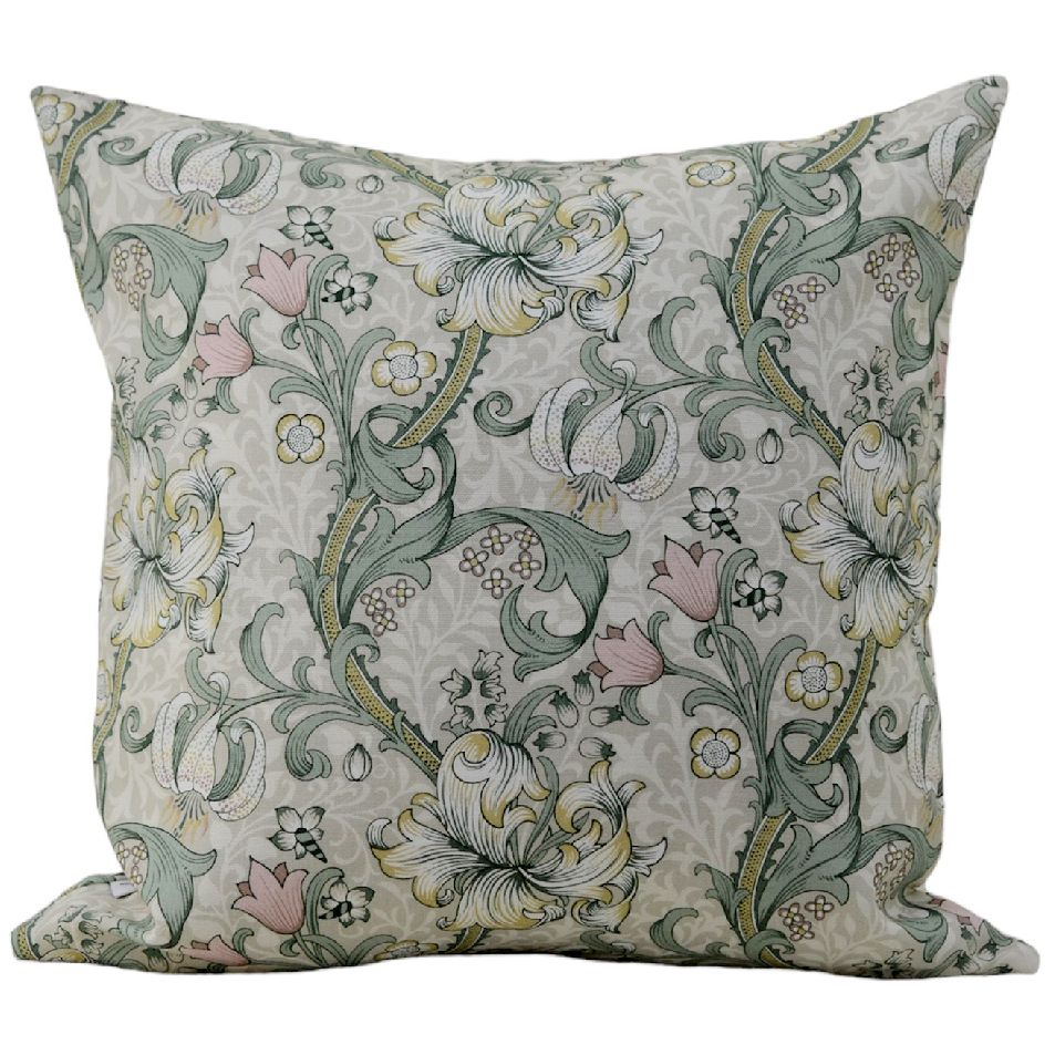 Kuddfodral Golden Lily Blush - William Morris