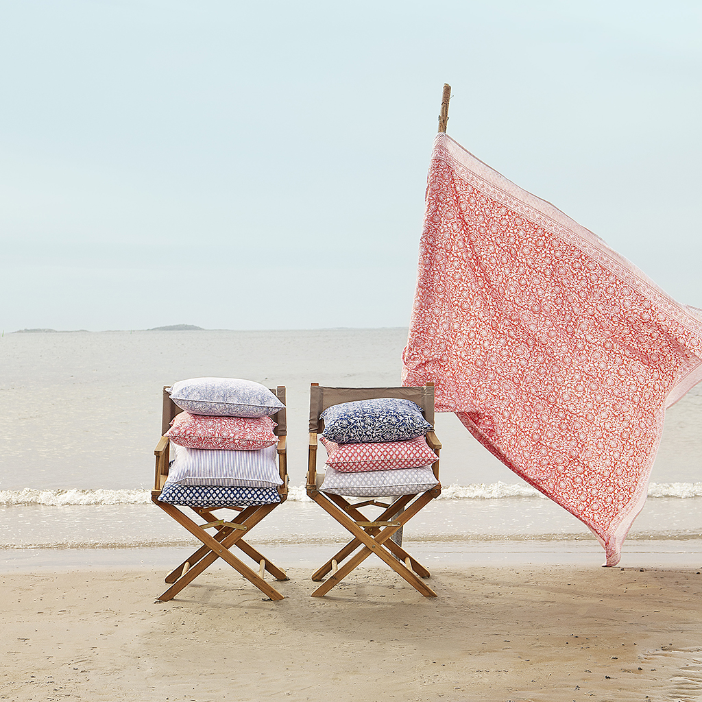 Bomullsduk Margerita Summer Red 150x350 cm