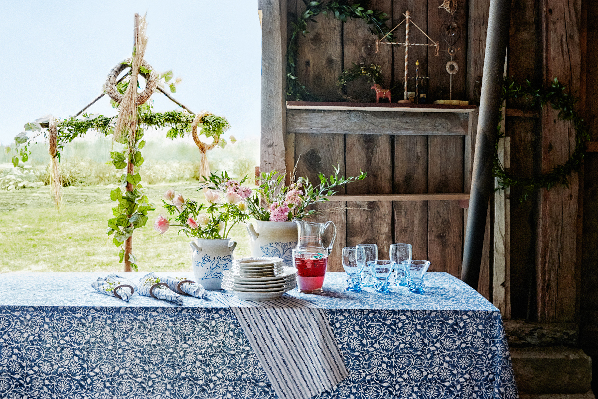 Inspiration till midsommardukning