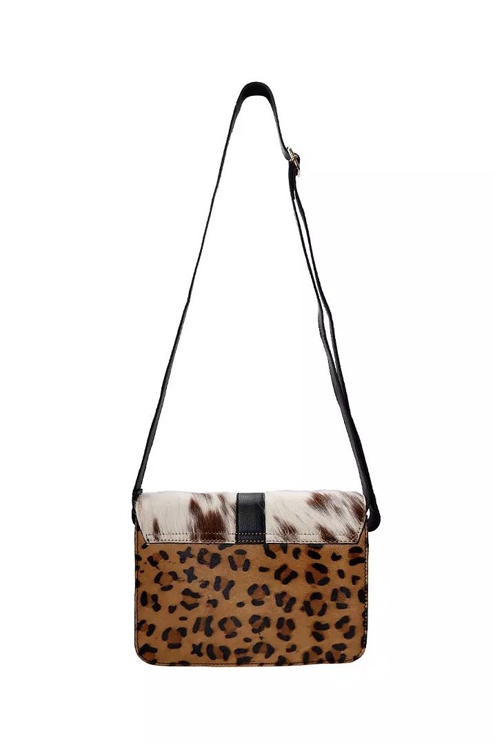 Black Colour - Camila Crossover Bag Leo Comb - 2