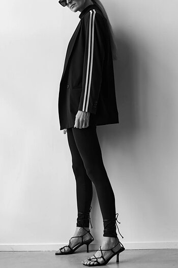 Penn & Ink NY  - Logan Stripe Blazer Black Sand