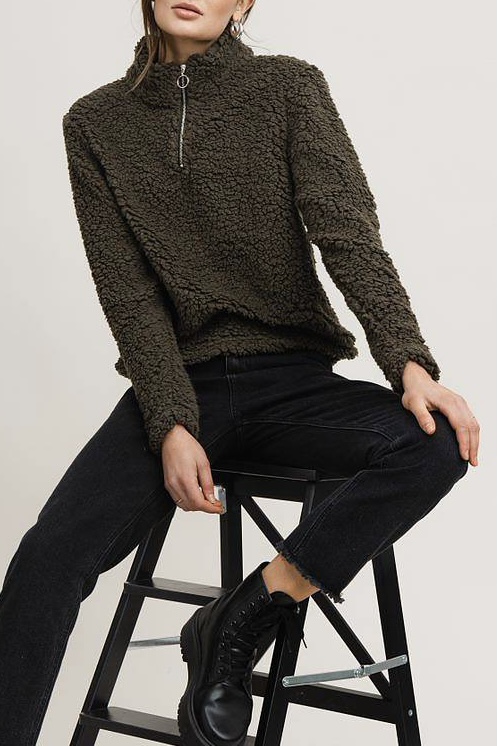 Rut & Circle - Agnes Teddy Sweater Olive Green - 2