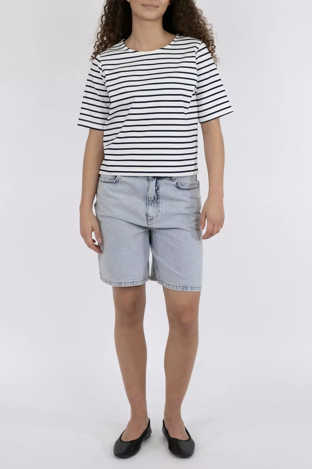 Neo Noir  - Soania Stripe Tee Navy  - 3