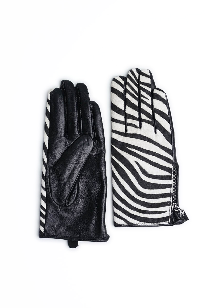 Maya  - Zebra Gloves - 2