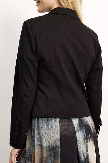 In Front -Erica Jacket Black