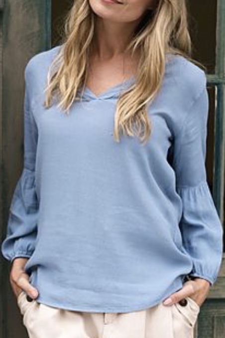  In Front  - Poco Blouse Blue