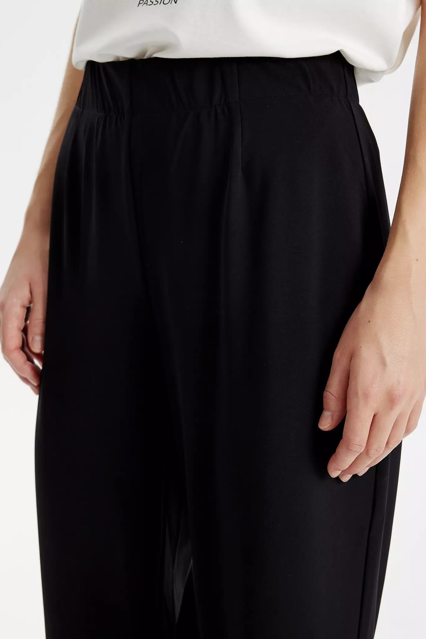  In Front - Kissy Pant Black - 4