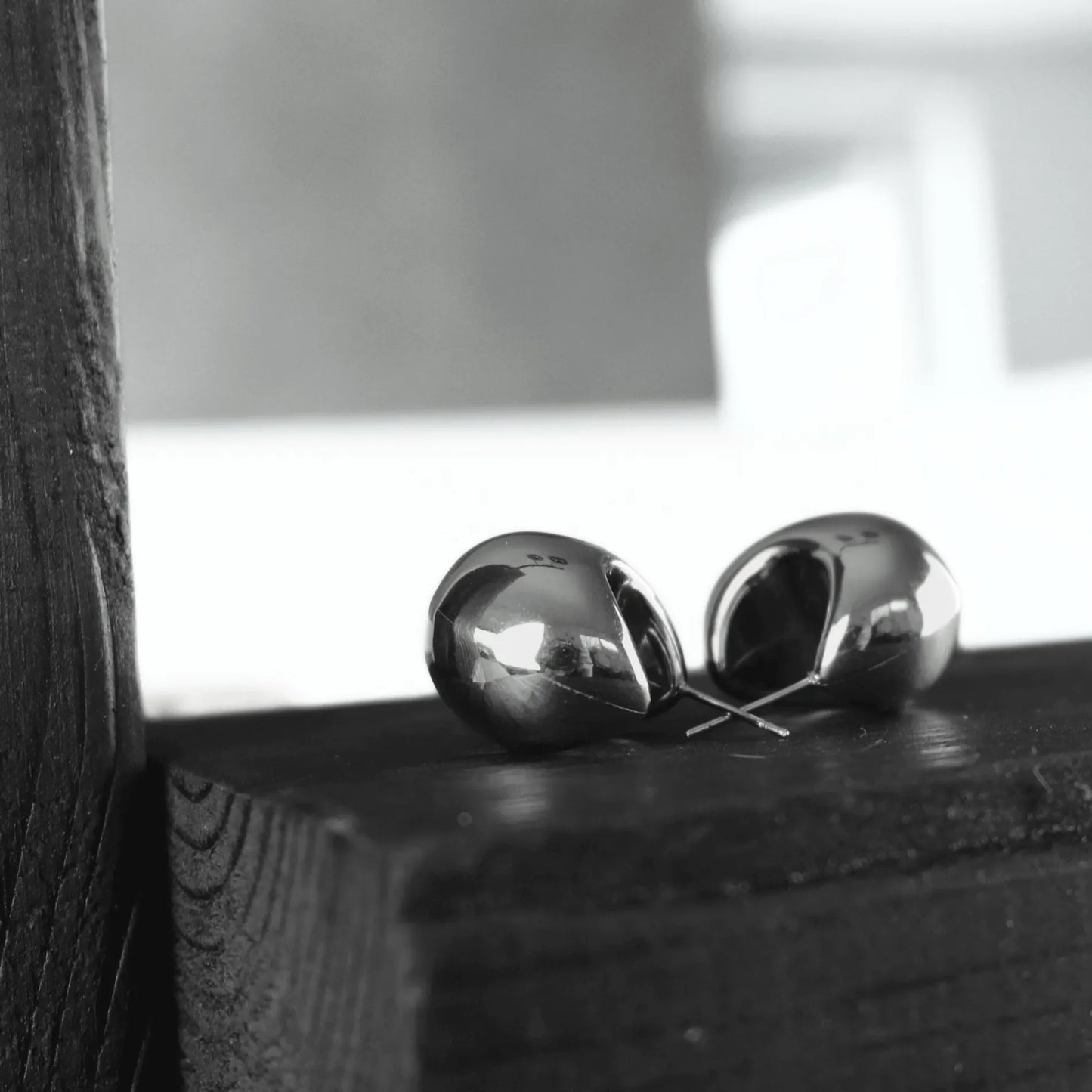 Dansk Copenhagen - Courage Waterproof Chunky Sphere Earring Silver Plating - 18