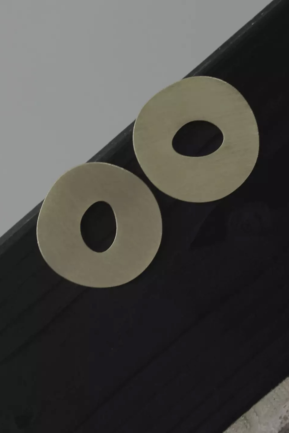 Dansk Copenhagen - Alaya Mega Organic Circle Post Earring Gold Plating - 2