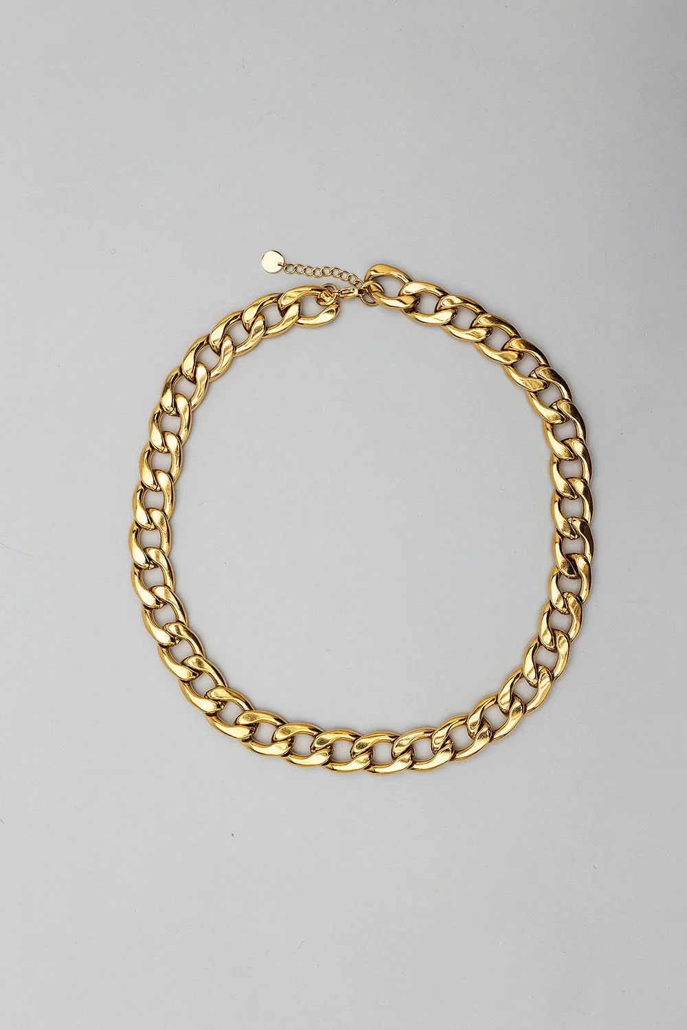 Bow 19 - Diora Plain Neckless Gold