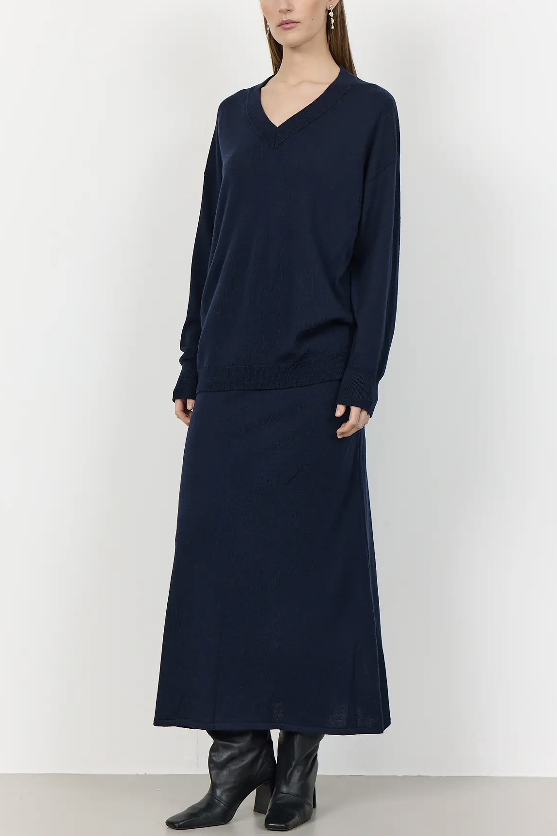 Leveté Room - Ismaila 8 Skirt Dark Navy - 3