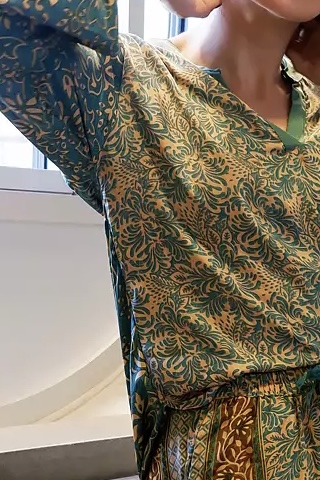 Black Colour - Luna Kaftan Blouse Green Jasmine - 5