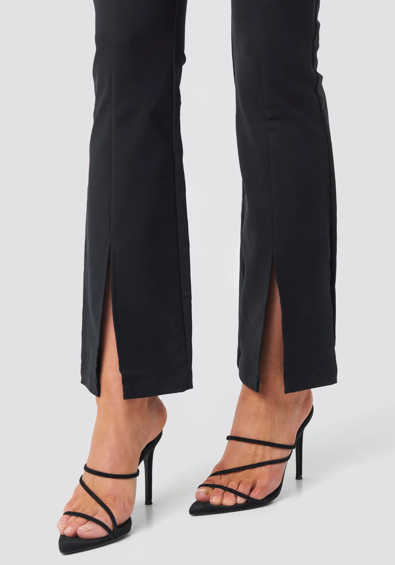 Rut & Circle  - Mika Wide Split Pant  - 3
