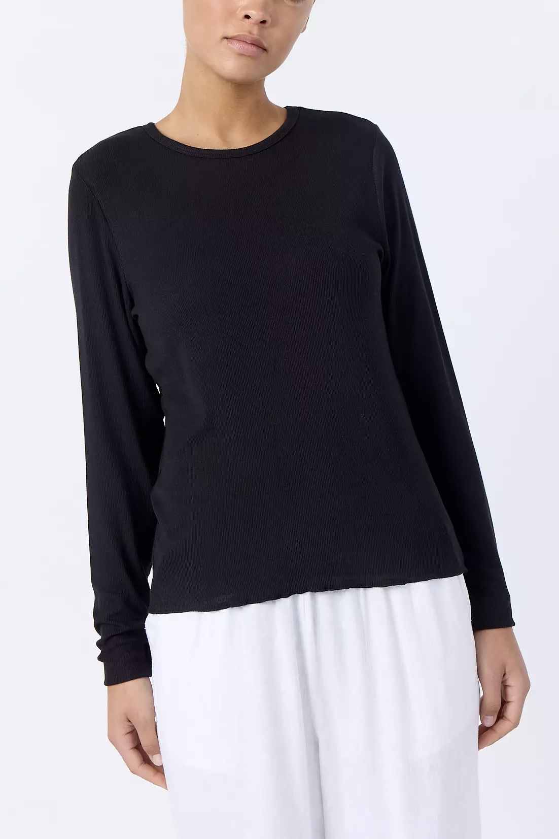 Leveté Room - Ika 4 T-Shirt Black