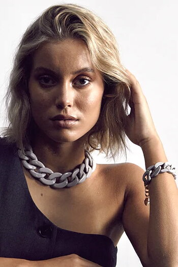 Bow 19 - Big Chain Necklace Soft Grey