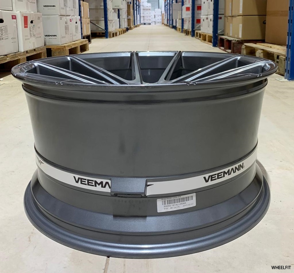 21" Veemann V-FS4 Gloss Graphite 5/112 - 2