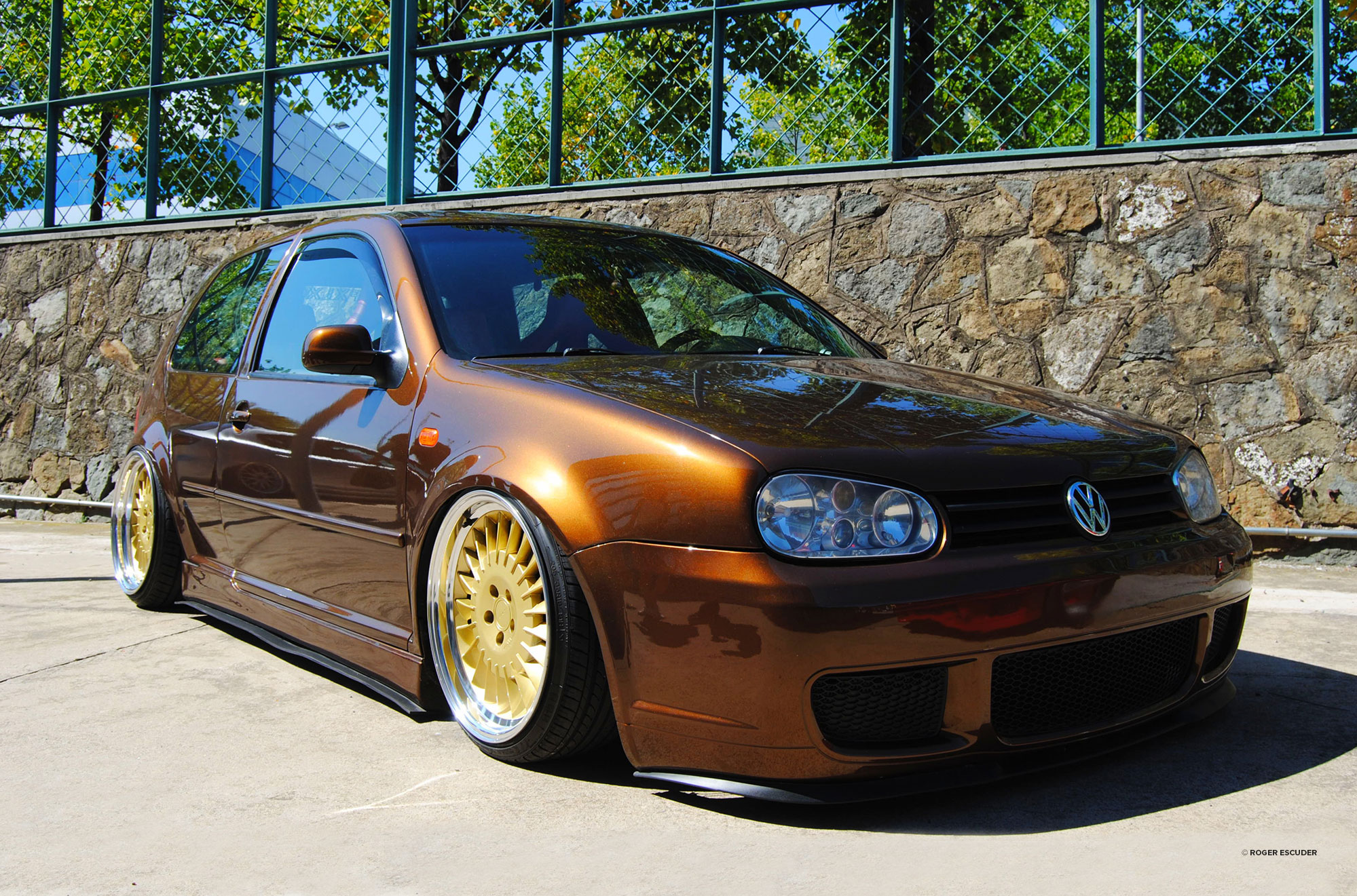 18" Ispiri CSR1D Vintage Gold/polished 5x112 - 6