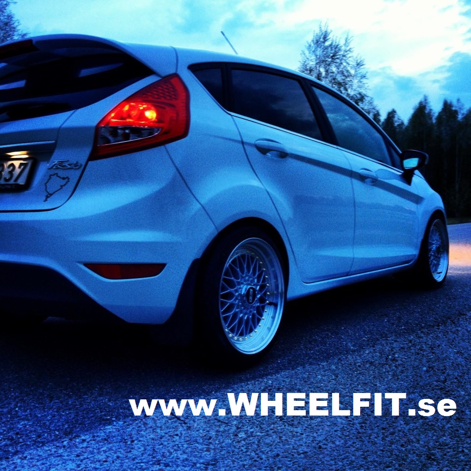 17" RS silver/guld bult Ford Fiesta