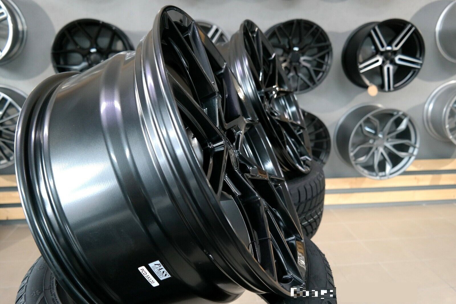 19" Forzza Oregon Gloss black 5/112 - 3