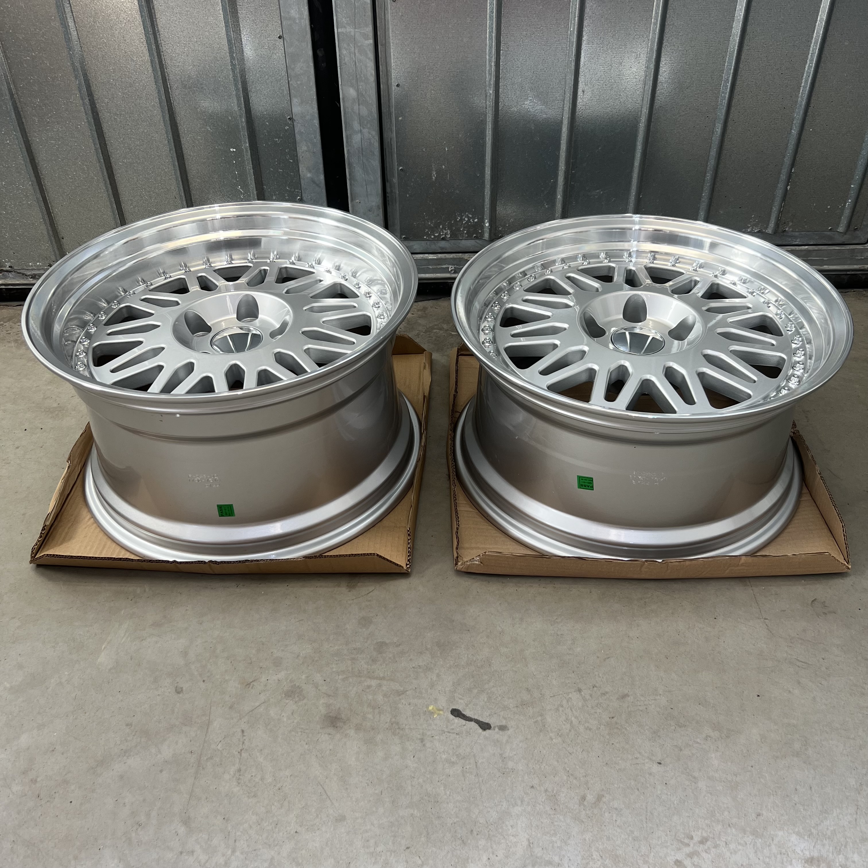 18" Haxer HX28 Silver/pol 5/120 - 4
