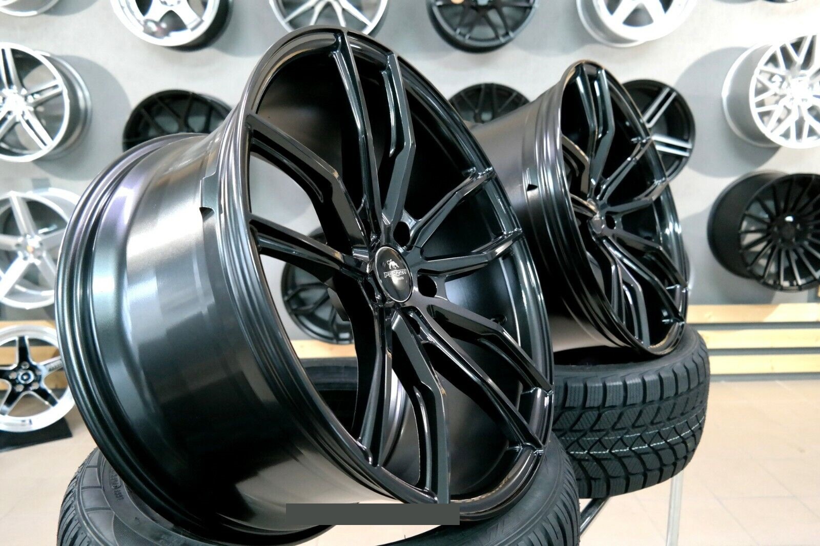 22" Forzza Sigma Gloss black 5/120 - 4