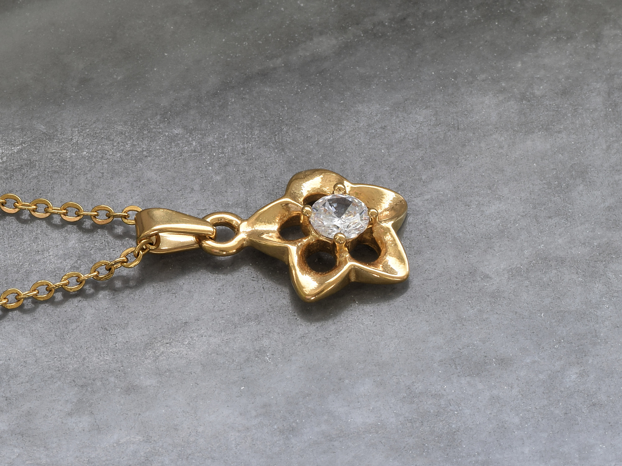 Guld Blomma Halsband med Cubic Zirconia i Rostfritt Stål, Blomster Hänge, Blom Smycke - 2