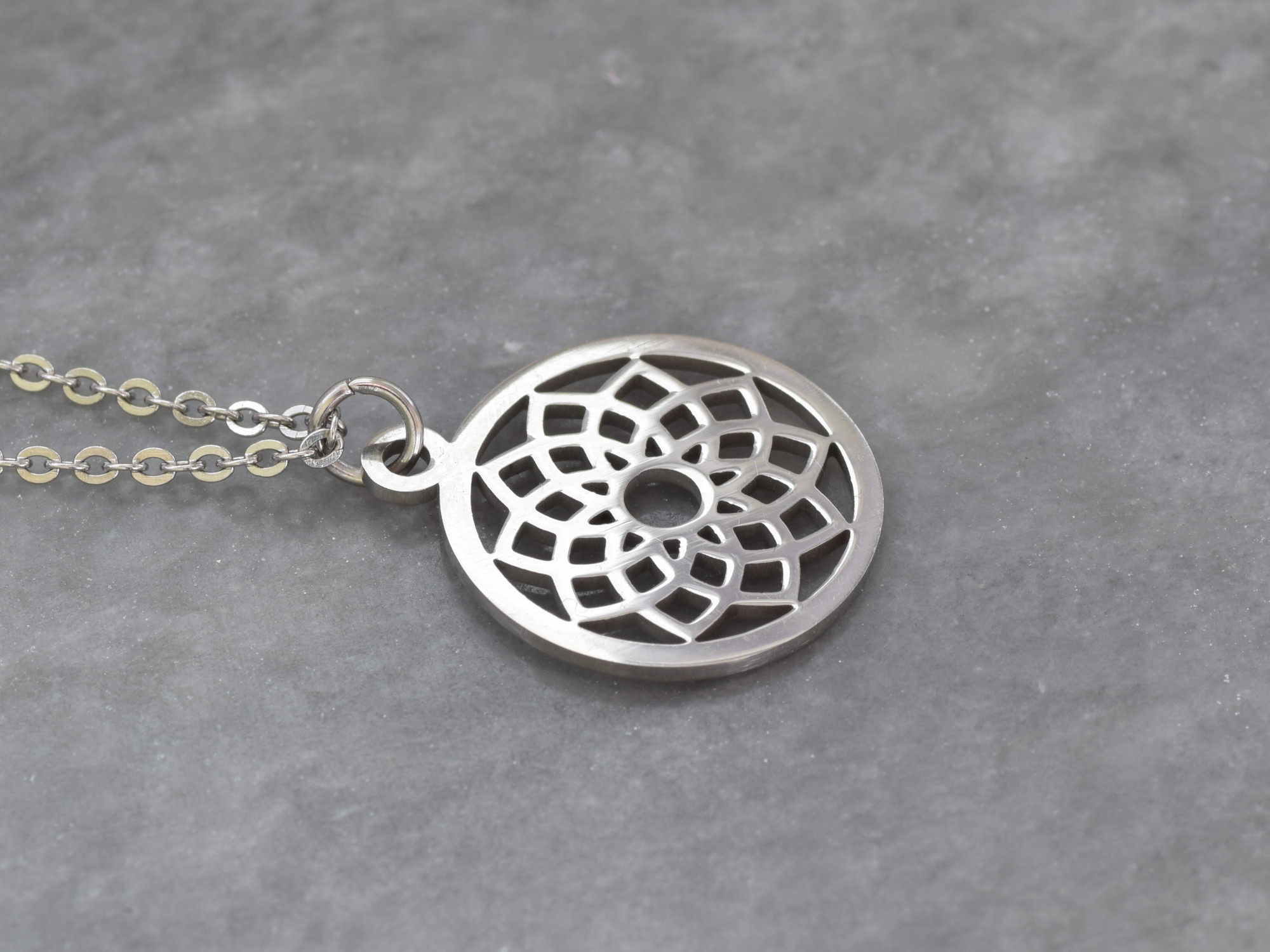 Chakra Halsband i Rostfritt Stål, Sahasrara Hänge, Meditation Accessoar, Livsenergihjul Smycke - 3