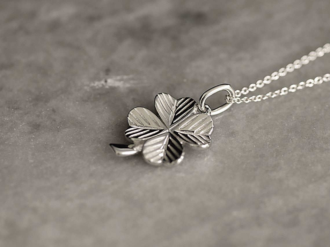 Fyrklöver Halsband i Äkta 925 Silver, Tur och Lycka Hänge, Lyckosymbol Smycke - 2