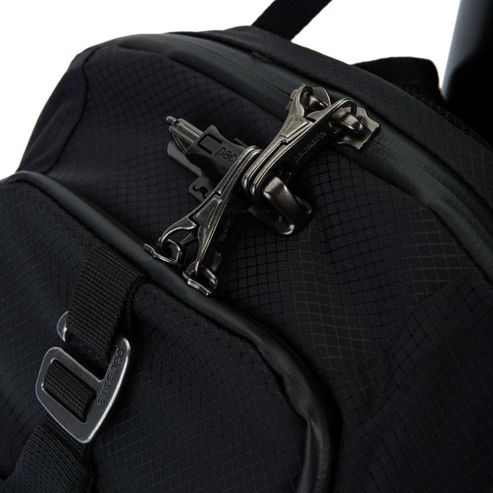 Säkerhetsväska - PACSAFE Venturesafe X Sling Pack Black - 7