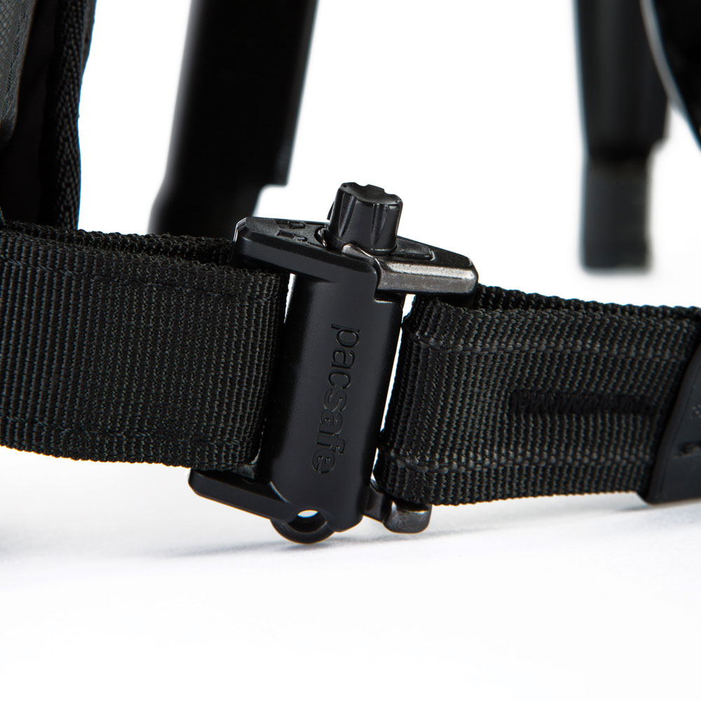 Säkerhetsväska - PACSAFE Venturesafe X Sling Pack Black - 10