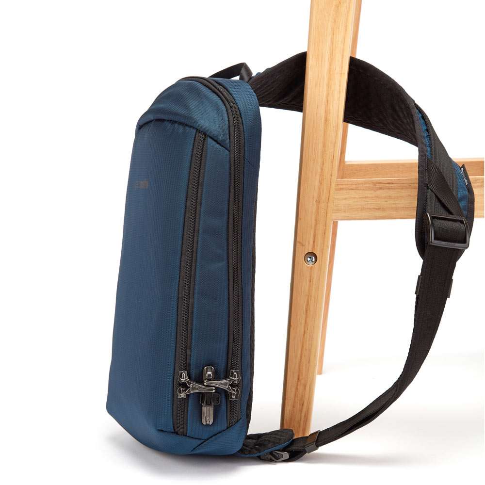 Stöldsäker väska - PACSAFE Vibe 325 Anti-Theft Slingpack ECONYL Deep Ocean - 8