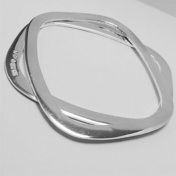 Armband, Stelt & gediget 