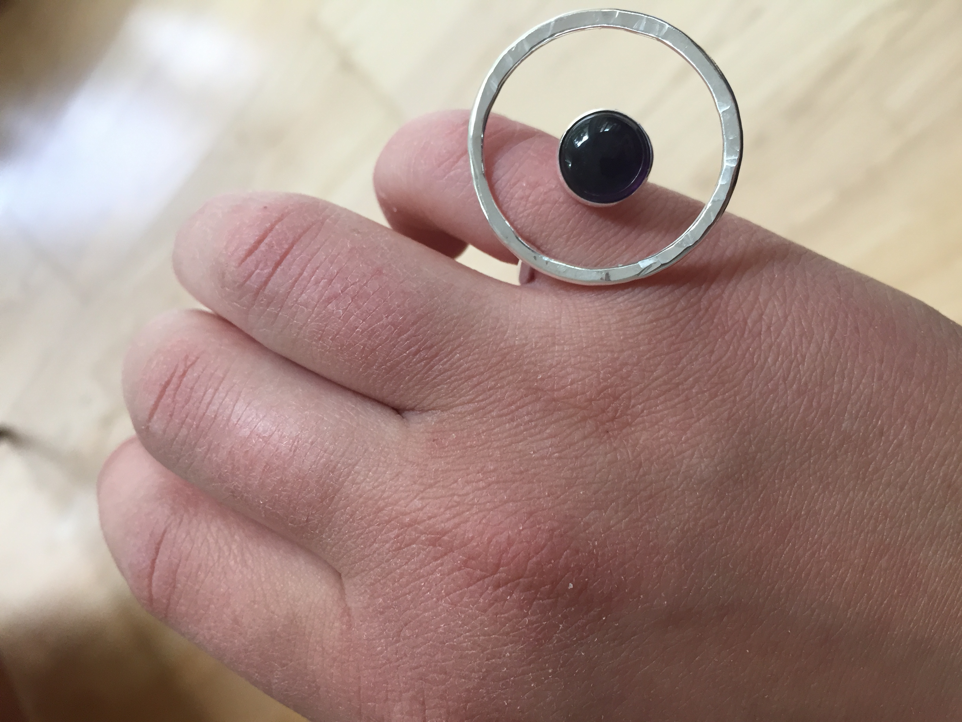 Ring Saturnus, med halvrund sten - 14