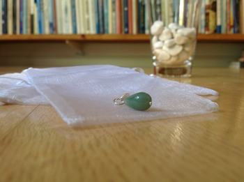 Hänge till halsband, Droppe. Grön aventurine, rökkvarts eller bergskristall