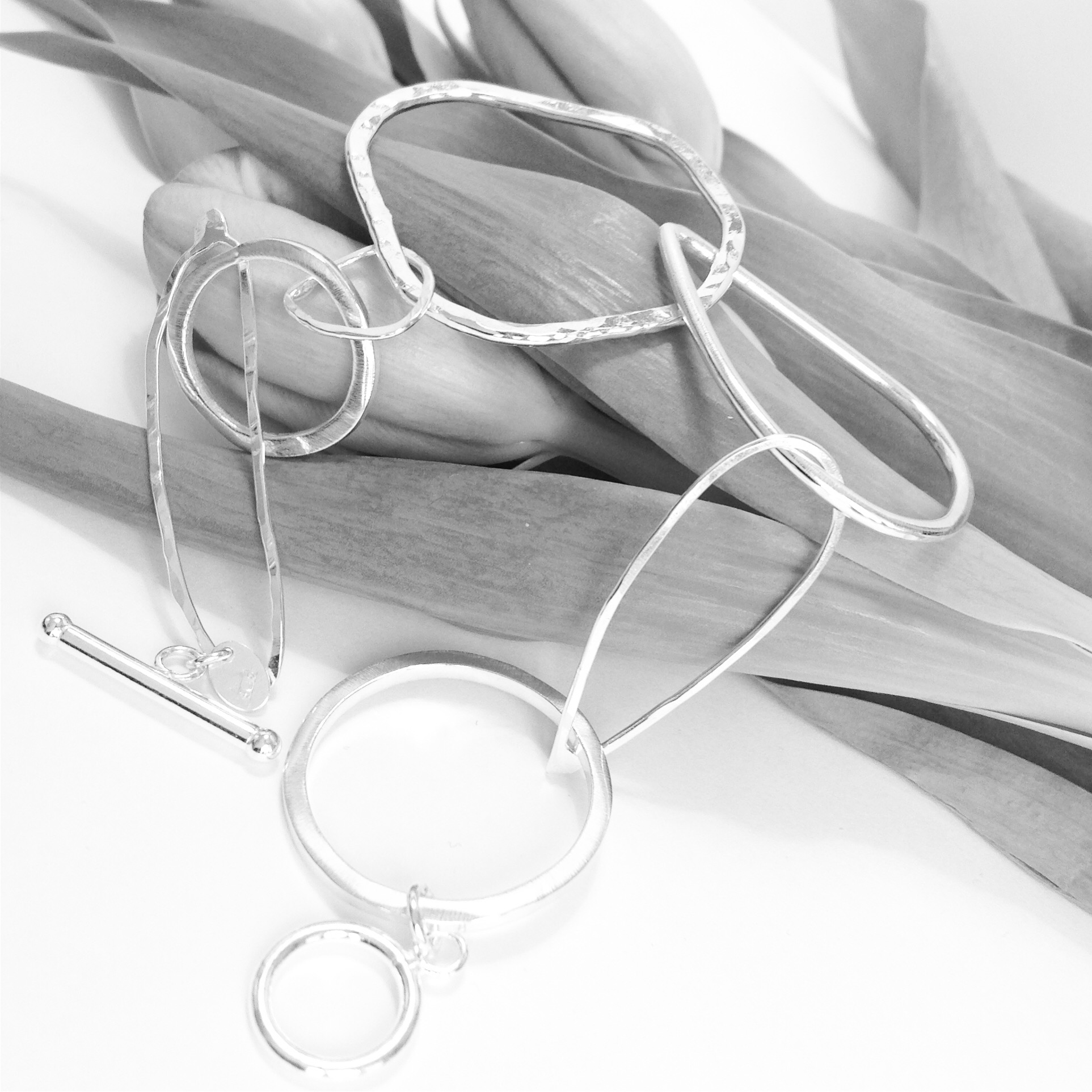 Halsband Design. Länkar med bygellås - 3