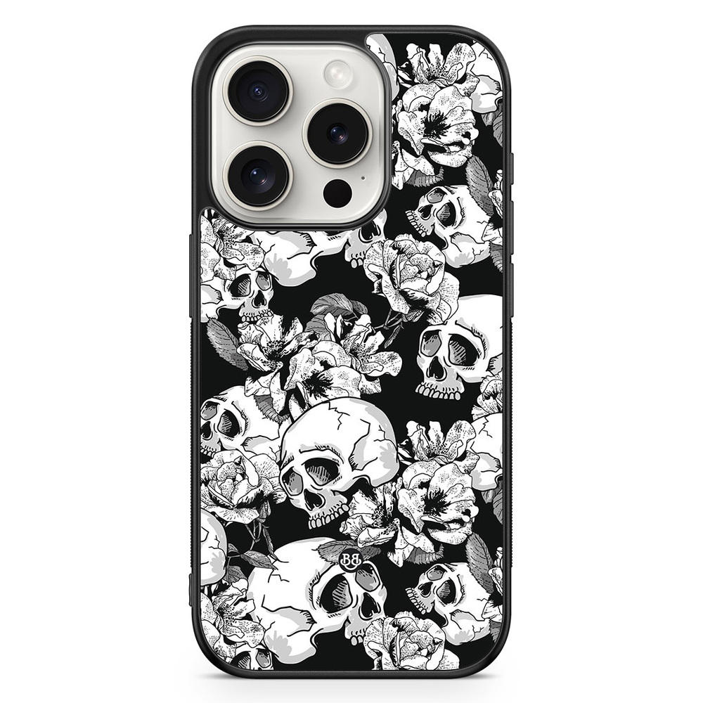 iPhone 15 Pro Case - Skull & Roses