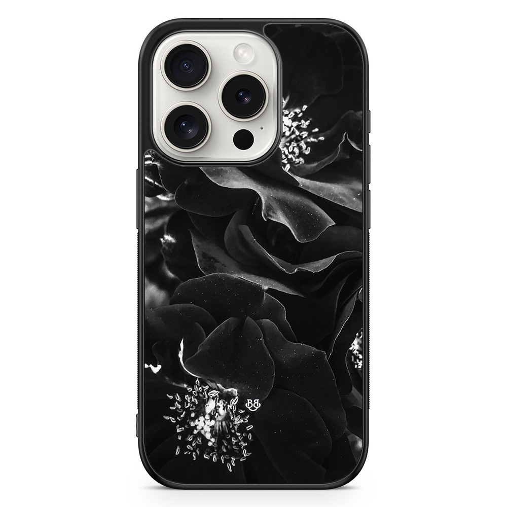 iPhone 15 Pro Case - Flowers in Bloom