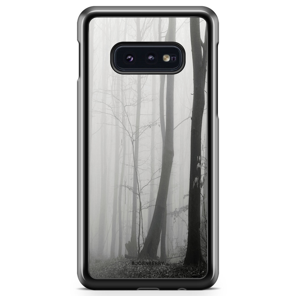 Samsung Galaxy S10e Case - Black/White Autumn